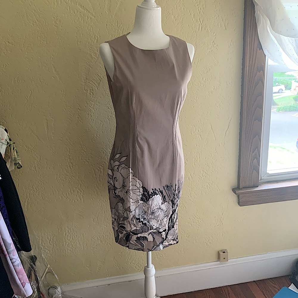 EUC T Tahari Dress.